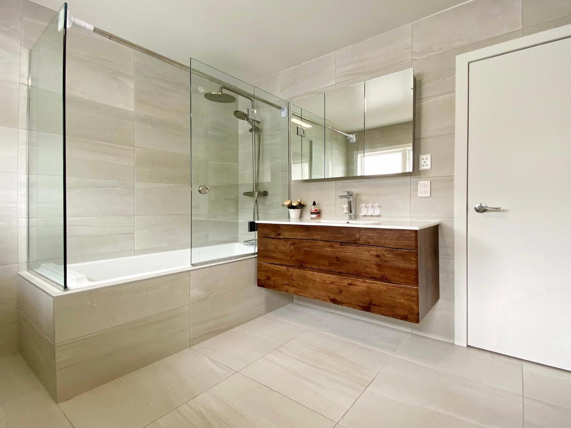 7Br 3Bh Beach Escape. 2 Min To Browns Bay Beach Auckland Extérieur photo