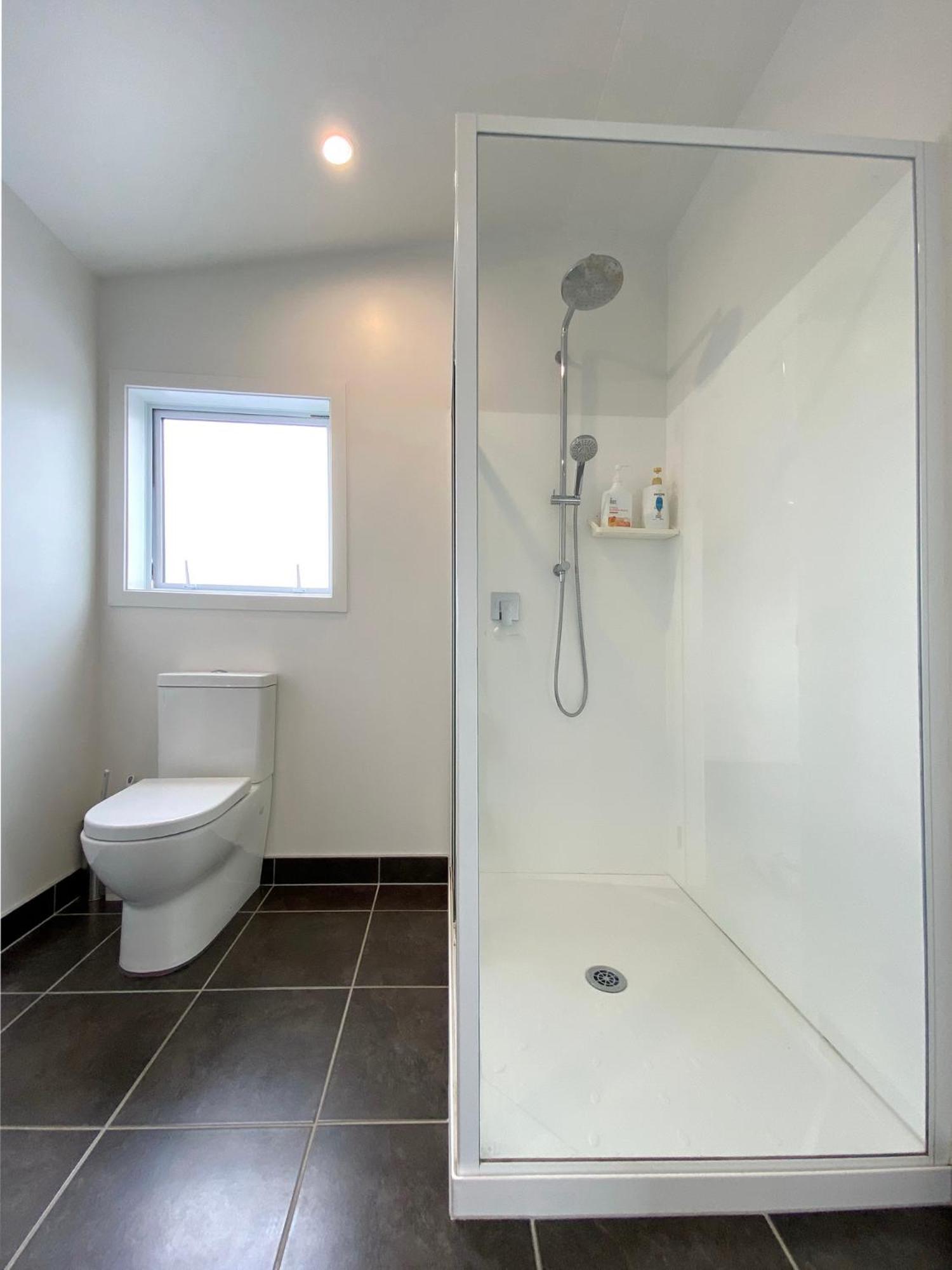 7Br 3Bh Beach Escape. 2 Min To Browns Bay Beach Auckland Extérieur photo
